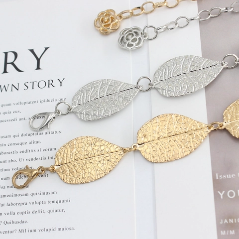 Women Metal Chain Belt Alloy Hollow Leaf Round Filigree Adjustable Waist Chain With Rose Pendant For Dress Decoration