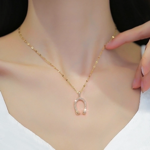 Collana Con Ciondolo A Ferro Di Cavallo Catena In Acciaio Al Titanio Rame Zirconia Gioielli Placcati Oro Da Donna