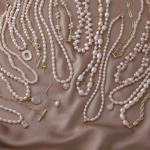 Vintage French Freshwater Pearl Necklace For Women Elegant Baroque Rhinestone Pendant Alloy Choker Jewelry Accessory Gift