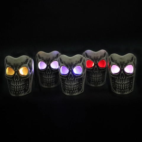 Halloween LED Skull Lamp Retro Ghost Head Night Light Glowing Eyes Plastic Horror Prop For Party Home Holiday Decor