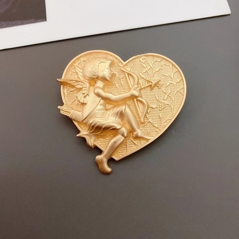 Broche Relief Baroque Vintage Alliage Or Mat Cupidon Ange Lune Étoile Repère Tour Eiffel Colisée