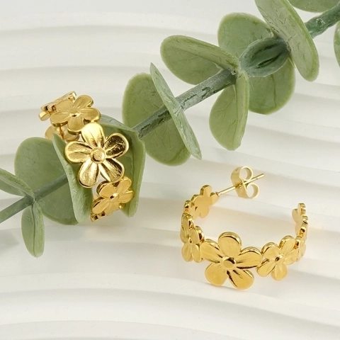 Madeliefje Bloem Hoop Oorbellen 18K Verguld Roestvrij Staal Retro C-Vormige Florale Oorknopjes Voor Dames Sieraden