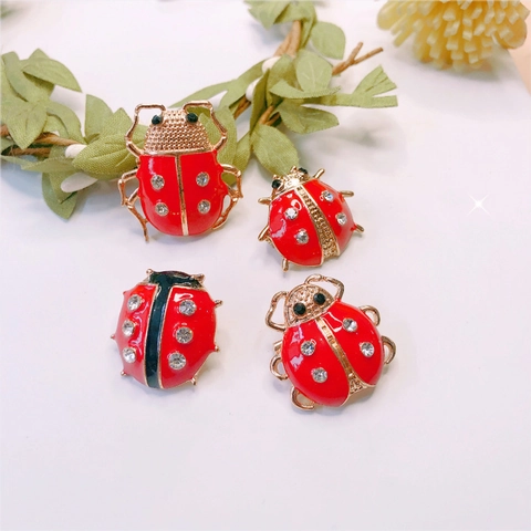 Vintage Alloy Ladybug Brooch Pins Rhinestone Enamel Insect Shape Beetle Brooch For Women Men Shirt Decoration Jewelry Gift