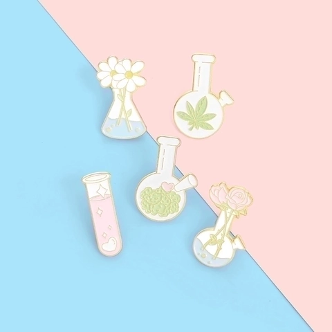 Kreative Laborglas Emaille Pin Kollektion Legierung Botanisch Gänseblümchen Rose Blume Brosche Cartoon Abzeichen Für Damen Geschenk