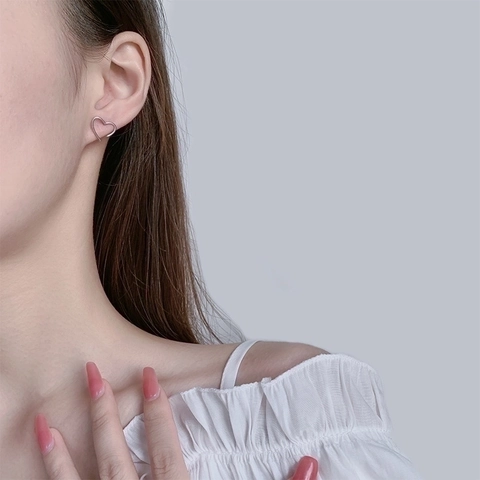 Minimalist Hollow Heart Stud Earrings Copper Geometric Open Heart Jewelry For Women Silver Tone