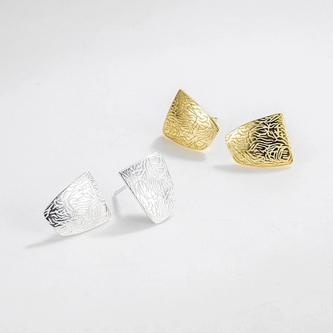 Irregular Geometric Shield Stud Earrings 925 Sterling Silver Retro Hammered Texture Minimalist Jewelry For Women
