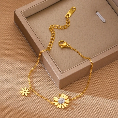 Gänseblümchen Blumen Armband Titanstahl Vergoldet Mit Funkelndem Zirkonia Für Frauen Elegantes Nischendesign Verstellbar