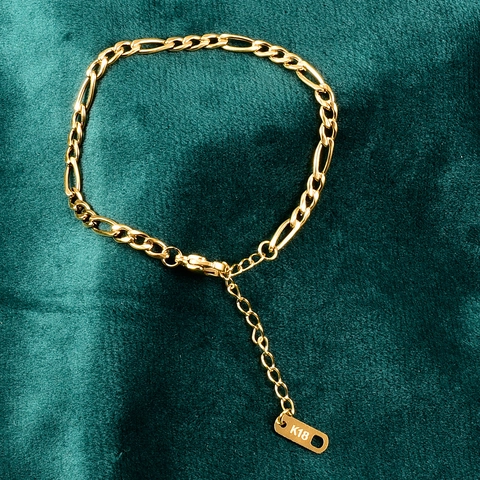 Bracelet Chaîne Figaro Minimaliste En Acier Titane Plaqué Or 18K Bijoux Simples Sexy Pour Femmes