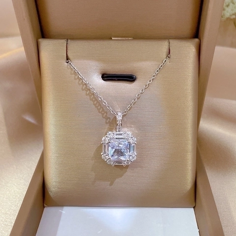 Vierkante Emerald Cut Zirkoon Hanger Ketting Titanium Staal Ketting Koper Micro Pave Sieraden Voor Vrouwen Luxe Elegant