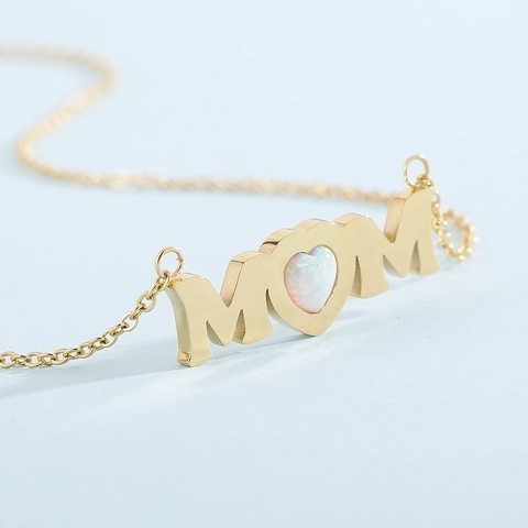 Elegante Collar de Acero Inoxidable Con Colgante de Corazón Letra MOM Y Ópalo Artificial Blanco Regalo del Día de la Madre Joyería