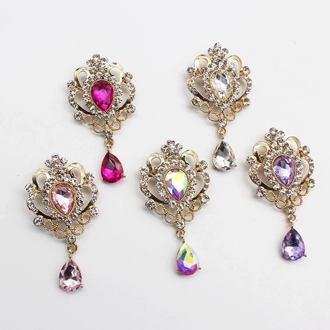 Vintage Gold Plated Teardrop Rhinestone Brooch Pin For Women Crystal Flower Alloy Breastpin Elegant Jewelry Accessories