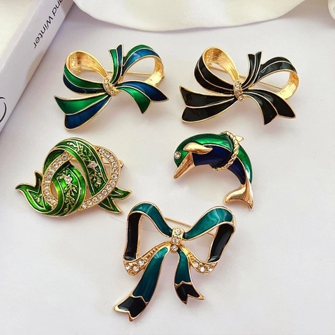 Broche en Alliage Émaillé Style Palais Vintage pour Femme Design Nœud Dauphin Floral Strass Bijoux de Mode Accessoires