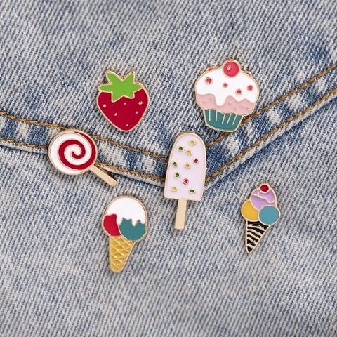 Broche en Émail de Fruits et Desserts d'Été de Dessin Animé Épinglette en Alliage Fraise Crème Glacée Sucette Cupcake Badge Pour Vêtements Sacs Bijoux