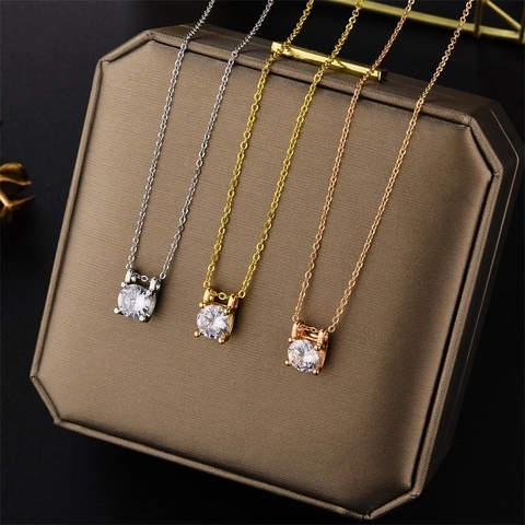 Collana Con Pendente Solitario Acciaio Al Titanio Quattro Grinfie Zircone Rotondo Elegante Minimalista Girocollo Donne
