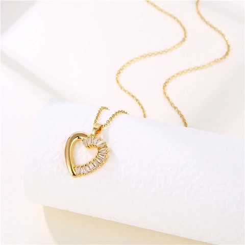 Minimalistische Herz Anhänger Halskette 18K Vergoldet Edelstahl Baguette Zirkon Eingelegt Schmuck Für Damen
