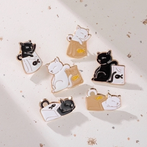 Simpatica Spilla In Smalto Gatto Cartone Animato Lega Gattino Bianco Nero Borsa Motivo Pesce Gioielli Accessorio Zaino Decor