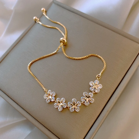 Bracciale Con Ciondoli A Fiore Placcato Oro Lega Con Stella In Zircone Chiusura Scorrevol Regolabile Gioielli Donna