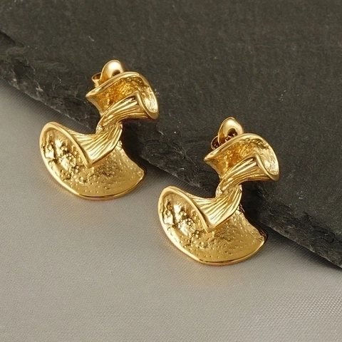 Hammered Texture Stud Earrings 18K Gold Plated Stainless Steel Abstract Fan Shape Artistic Modern Irregular For Women
