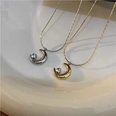 Crescent Moon Pendant Necklace Stainless Steel With Cubic Zirconia Minimalist Ins Style Jewelry For Women Elegant Gift