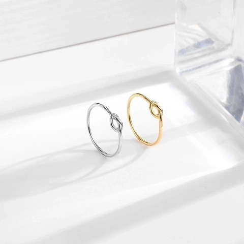 Minimalist Knot Ring Titanium Steel 18K Gold Plated Geometric Thin Band Polished Jewelry For Women Girls