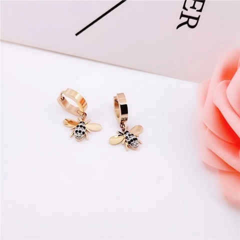 Orecchini a Cerchio con Ciondolo a Forma di Ape in Acciaio Inossidabile per Donna Oro Rosa con Strass Intarsiati Gioielli Moda