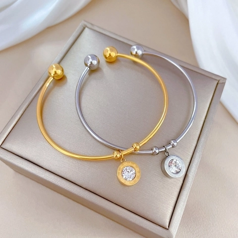 Titanium Steel Open Cuff Bangle Roman Numerals Round Pendant Zircon Inlaid Minimalist Jewelry For Women