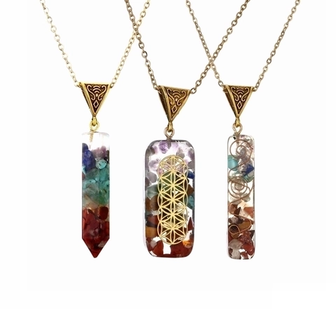 Collana Pendente Orgonite Frammenti Di Pietra Naturale Colorata Resina Fiore Della Vita Filo Di Rame Spirale Gioielli