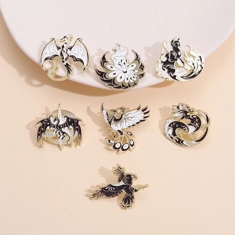 Mythisch Dier Emaille Speld Pin Draak Feniks Negenstaartige Vos Legering Druppelolie Badge Zwart Wit Goud Cartoon Unisex