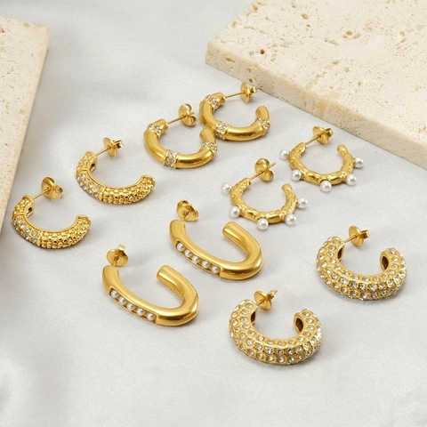Orecchini Moda A Forma Di C Acciaio Inossidabile Placcato Oro 18K Con Perla Artificial E Strass Gioielli Geometrici Donne