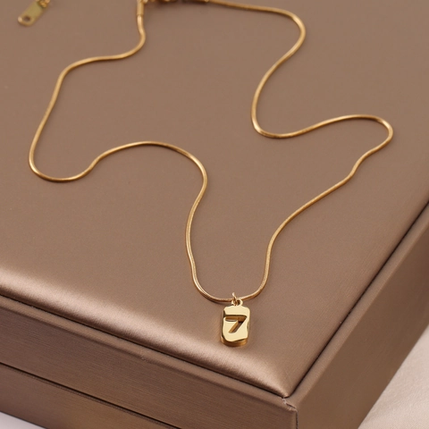 Titanium Steel Pendant Necklace Gold Plated Minimalist Geometric Jewelry For Women Elegant Clavicle Chain Accessories