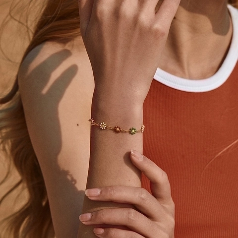 Pulsera De Margaritas De Esmalte Colorido Cobre Chapado En Oro Joyería Floral Estilo Francés Retro Ajustable Para Mujeres