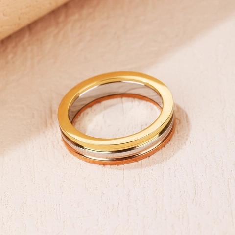 Gold Silver Rose Gold Interlocking Band Stainless Steel Polished Stacking Ring For Women Minimalist Fashion