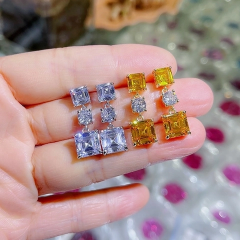 Sprankelende Lichte Luxe Zirkonia Oorknopjes Geometrisch Vierkante Slijpvorm Koper Ingelegde Zirkonia Sieraden Voor Vrouwen