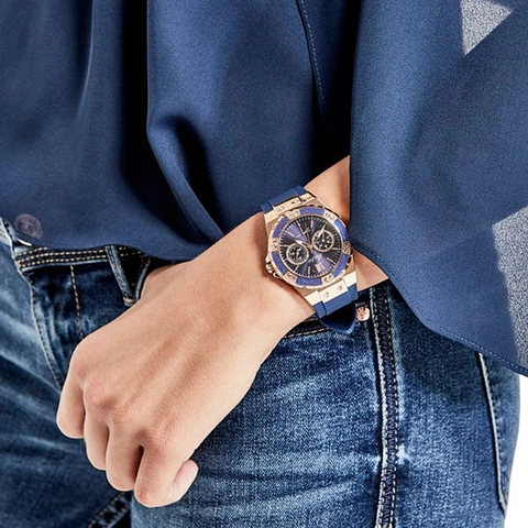Orologio al Quarzo da Donna Moda Lussuoso Cassa in Lega Lunetta con Strass Cinturino in Silicone Impermeabile