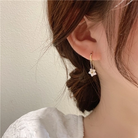 Orecchini A Fiore In Rame Catena Lunga Zircone Incastonato Huggie Hoop Elegante Stile Coreano Gioielli Per Donne