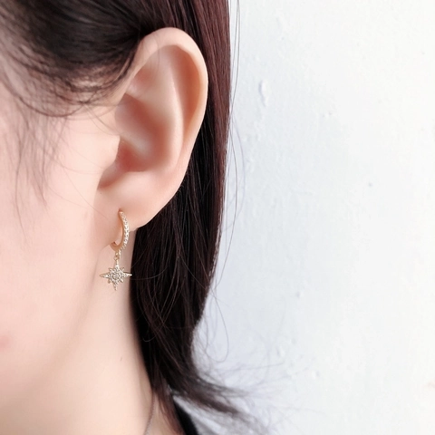 Asymmetrische Stern Und Mond Creolen Mit 925 Sterling Silber Ohrstecker Kupfer Zirkon Elegant Zierlich Schmuck Für Frauen