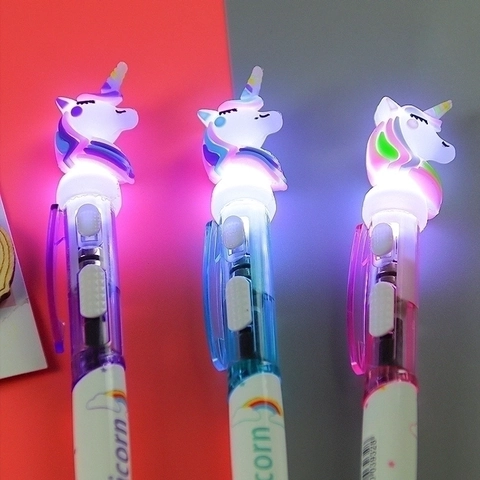 Penna A Sfera Unicorno Creativa Con Luce LED Novità Cancelleria Per Studenti Regali Per Feste Cartone Animato Carino