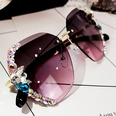 Lunettes De Soleil Sans Monture Femmes Dégradées Avec Strass Surdimensionnées Protection UV400 Branches Métal Mode