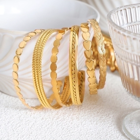 Geometric Texture Gold Plated Titanium Steel Bangle For Women Minimalist French Chic Cuff Bracelet Heart Woven Pattern