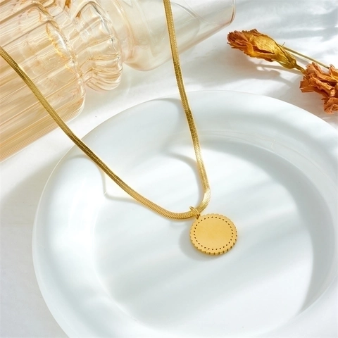 Collana Con Pendente a Moneta Ritratto Vintage per Donna in Acciaio Inossidabile Catena a Serpente Oro Con Strass