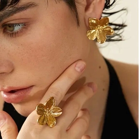 Anillo Y Pendientes De Flores Texturizadas Vintage Francés Joyería Mujeres Acero Inoxidable Chapado En Oro 18K Cepillado Ajustable