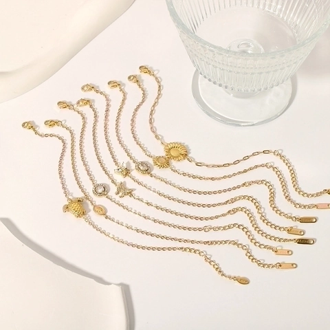Bracciale Con Ciondoli Da Donna In Acciaio Inossidabile Placcato Oro 18K Gioielli Impermeabili Con Pendenti A Girasole