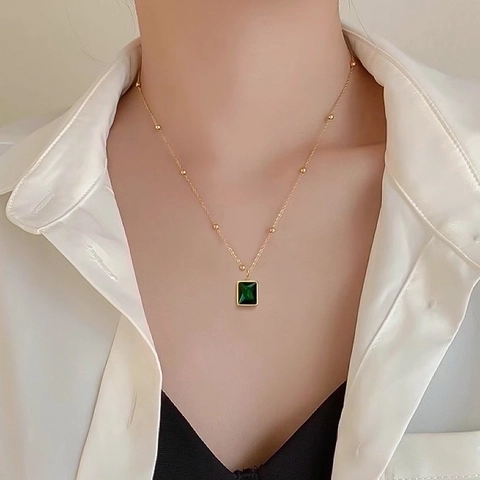 Halsketting Met Vierkante Groene Edelsteen Hanger Titanium Staal Verguld Minimalistische Geometrische Kralenketting Voor Dames