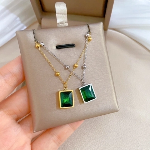 Halsketting Met Vierkante Groene Edelsteen Hanger Titanium Staal Verguld Minimalistische Geometrische Kralenketting Voor Dames