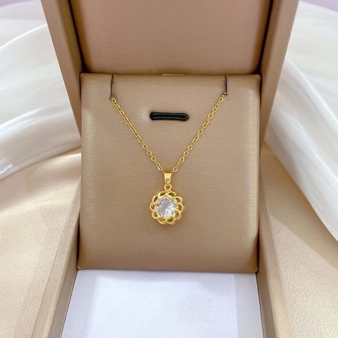 Hollow Flower Pendant Necklace Stainless Steel Chain Copper Zircon Luxury Clavicle Jewelry For Women