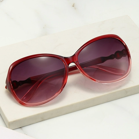 Women Oversized Oval Sunglasses With Plastic Frame Gradient PC Lens UV400 Protection Metal Trim Fashion Travel Accessory