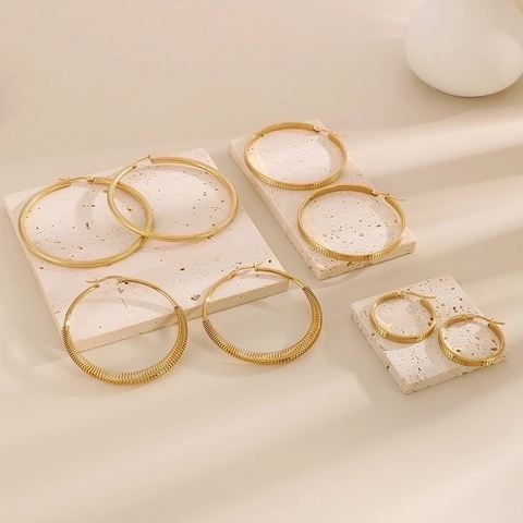 Vintage Hoop Earrings For Women Stainless Steel Gold Plated Retro C Shape Textured Geometric Jewelry High Polish