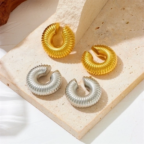 Stainless Steel Hoop Earrings Vintage Ribbed Croissant Thickened Hollow C Shaped Statement Jewelry For Women