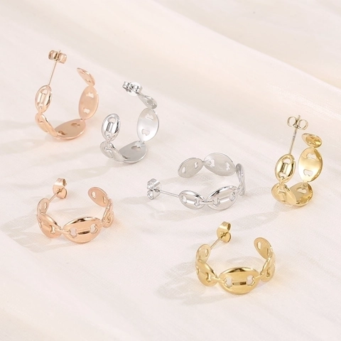 Pendientes De Aro En C Con Forma De Corazón Hueco A La Moda Acero Inoxidable Chapado En Oro De 18K Diseño De Nariz De Cerdo
