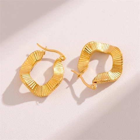 Unregelmäßige Wellen Ohrringe Edelstahl Texturiert Golden Mode Schmuck Für Damen Einfach Stilvoll